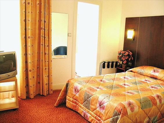 Le Bristol Gare 3*